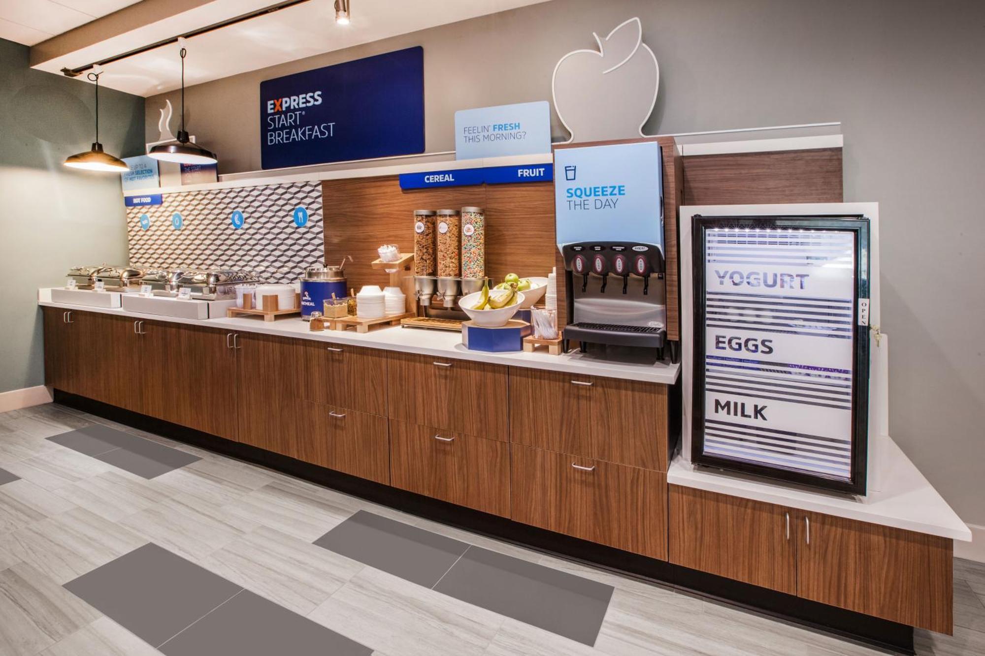 Holiday Inn Express Calgary South By Ihg Екстериор снимка